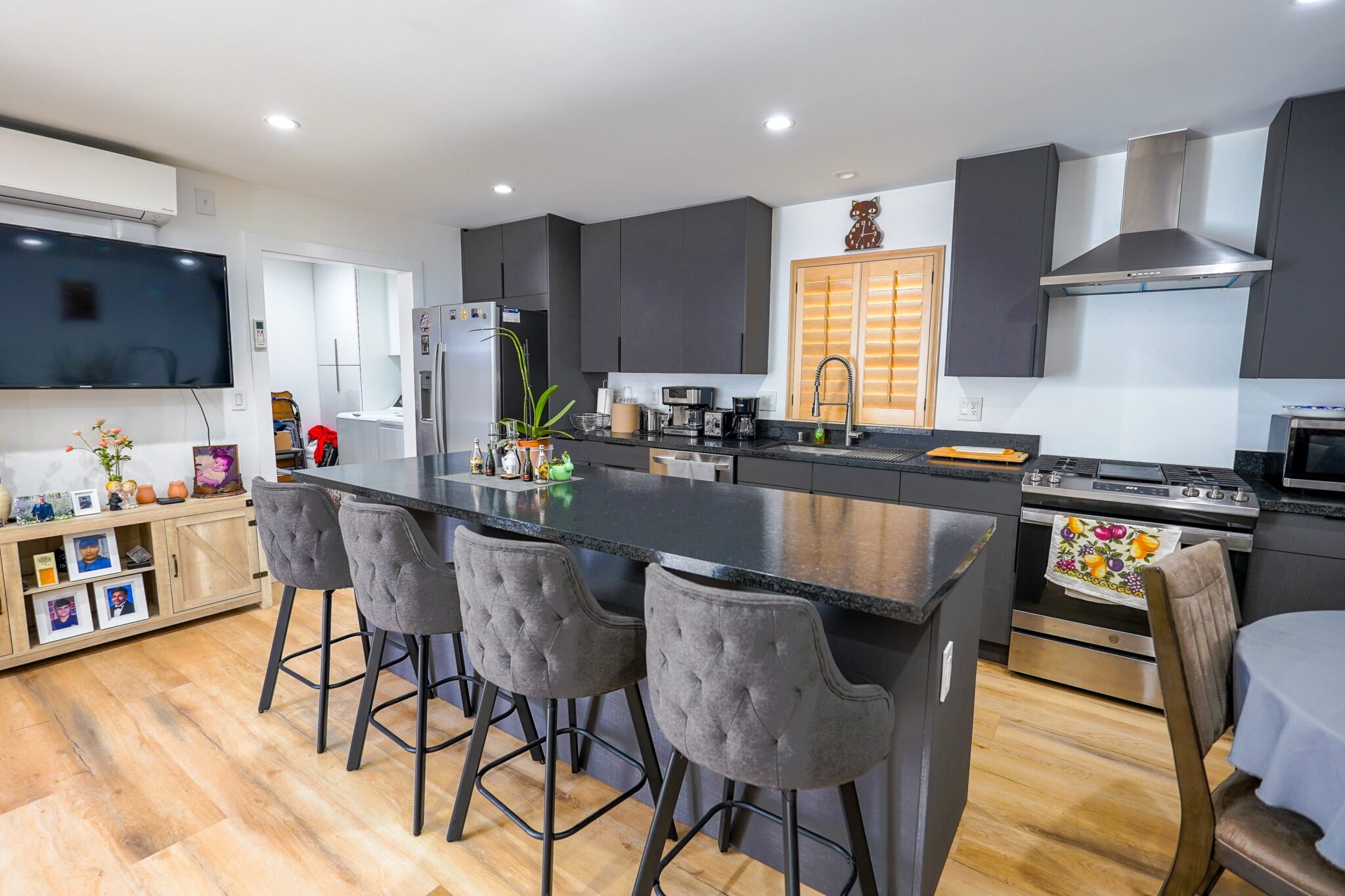 Modern Kitchen Remodel in Los Angeles, CA by LA Home Contractor Inc. project photo